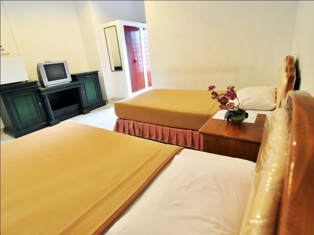 Jesens Inn I Kuta Lombok Esterno foto