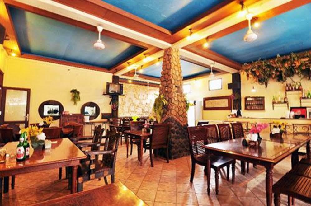 Jesens Inn I Kuta Lombok Esterno foto