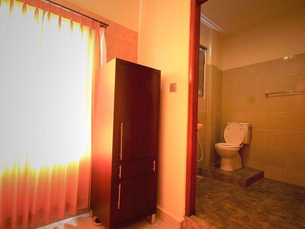 Jesens Inn I Kuta Lombok Esterno foto